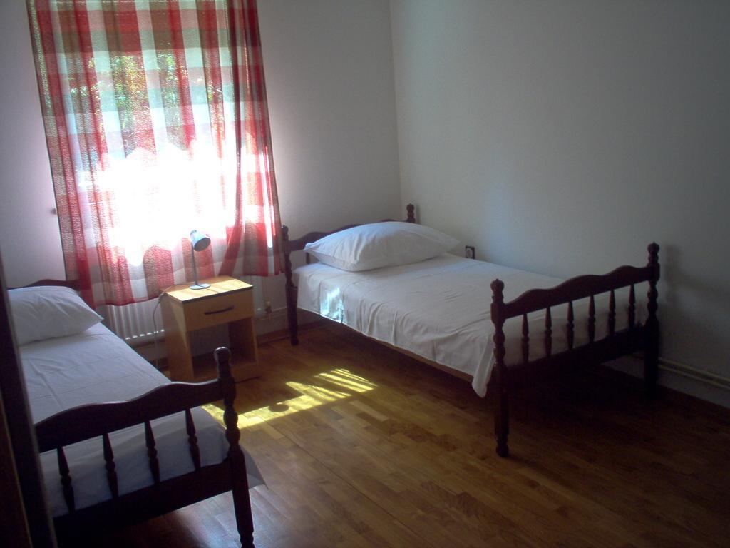 Apartment Karmen تروغير الغرفة الصورة