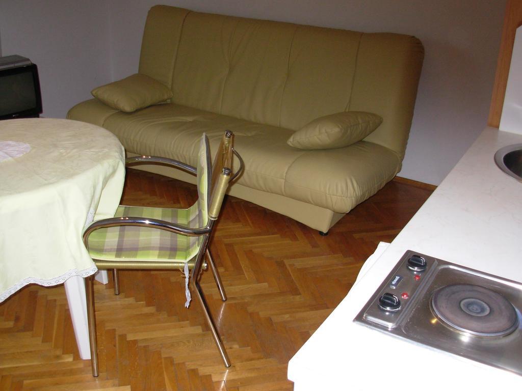 Apartment Karmen تروغير الغرفة الصورة