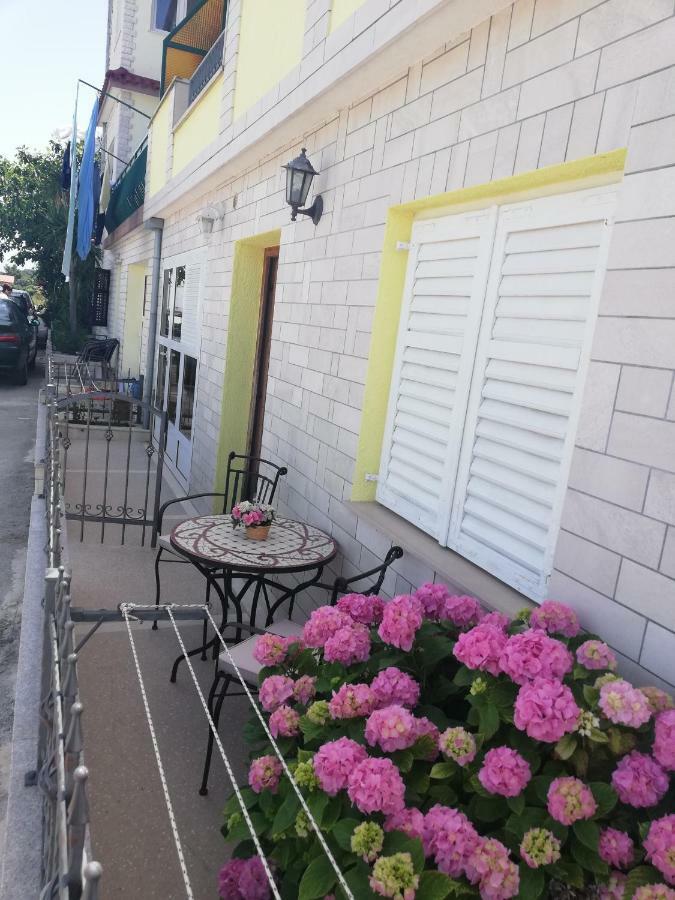 Apartment Karmen تروغير المظهر الخارجي الصورة